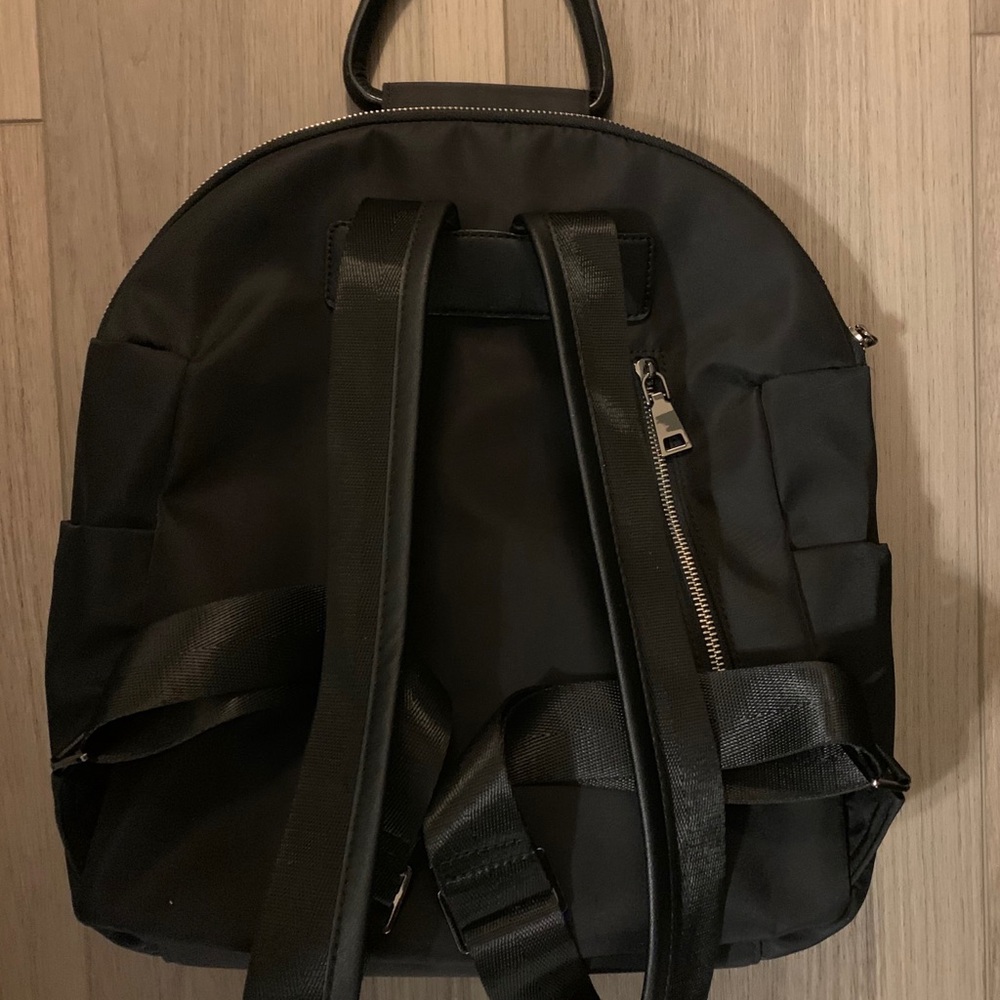 Backpack - Picture 3 of 3